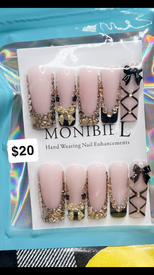 press on nails 🫶🏾- please pay attention