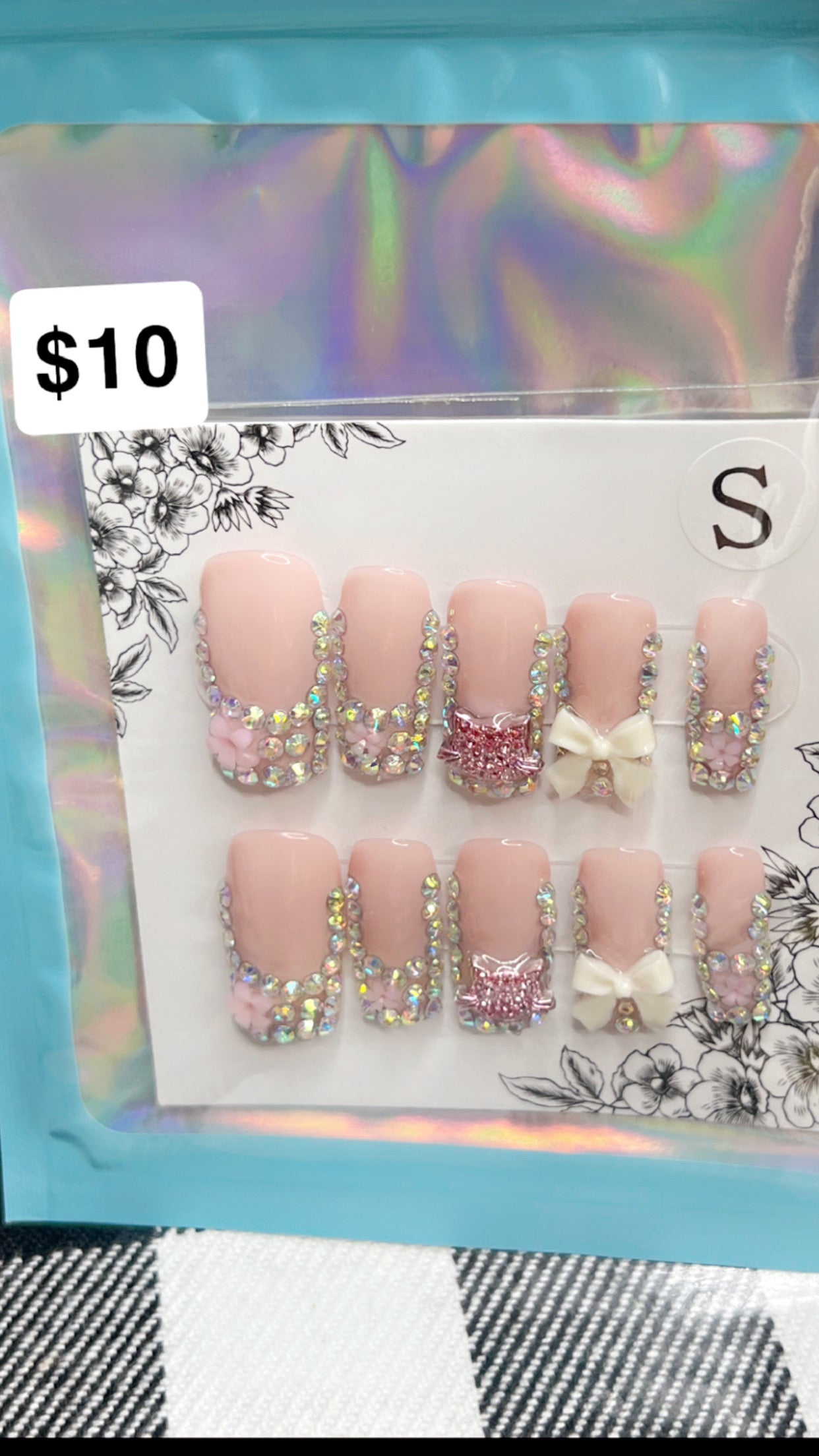 press on nails 🫶🏾- please pay attention