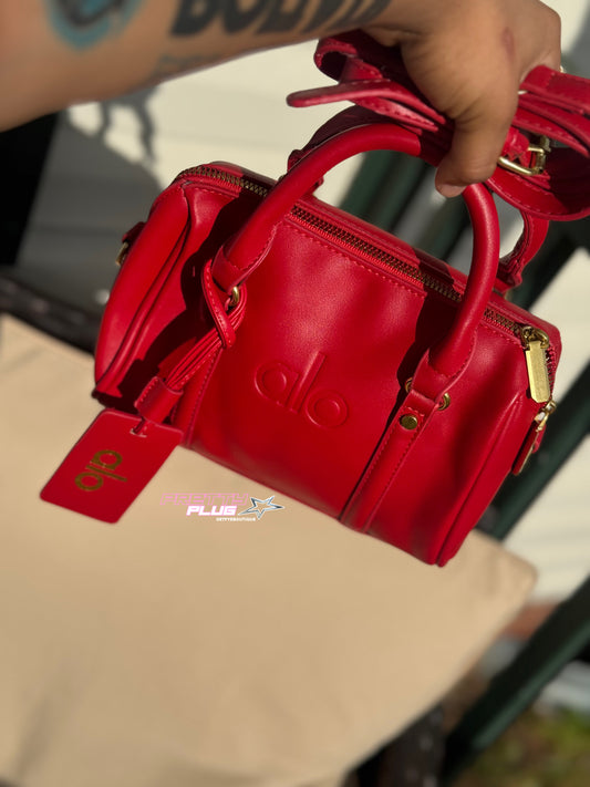 red alo mini duffle 🪭