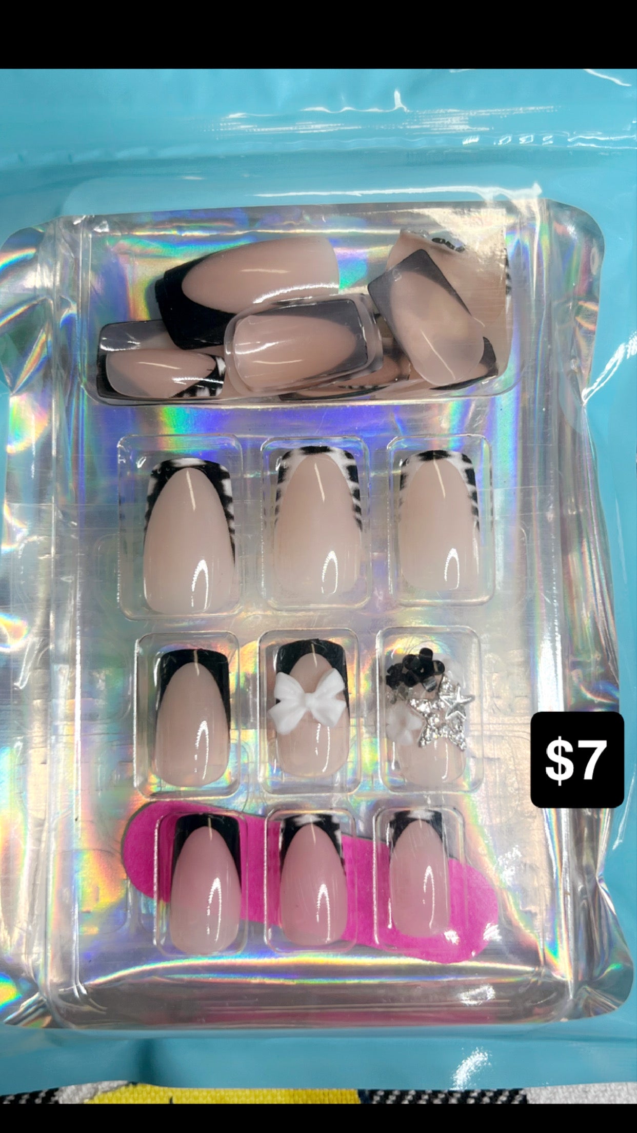 press on nails 🫶🏾- please pay attention