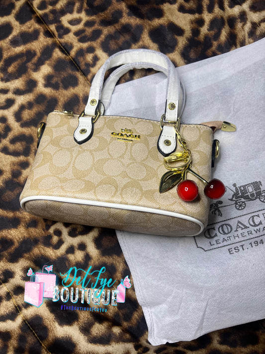 🤍✨ The Vanilla Bean Coach