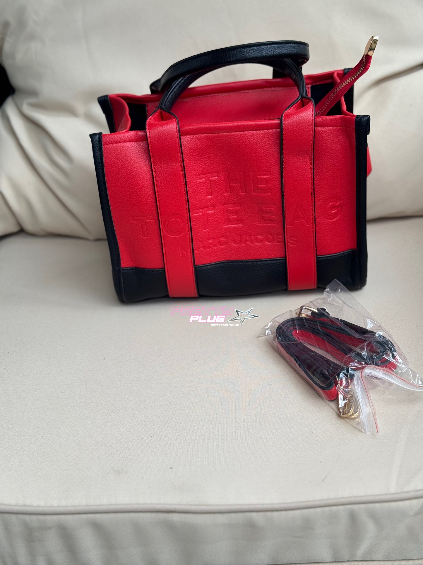“the tote bag” marc jacobs
