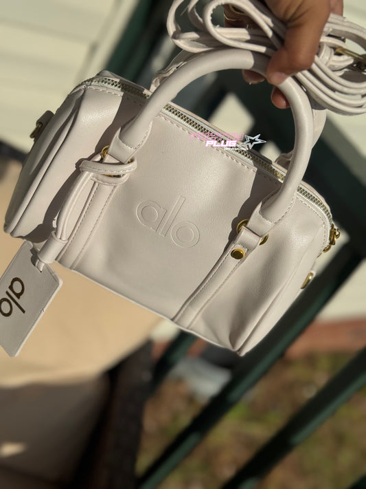 creamy white alo mini duffle 🎀
