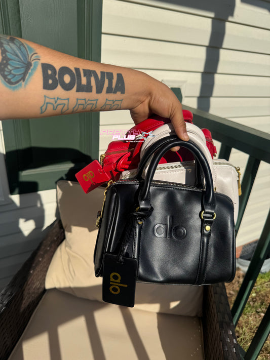 black alo mini duffle 🖤