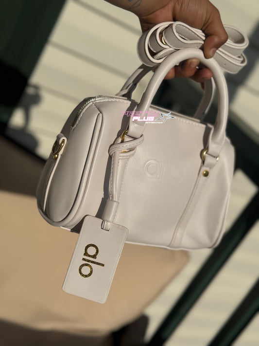 creamy white alo mini duffle 🎀
