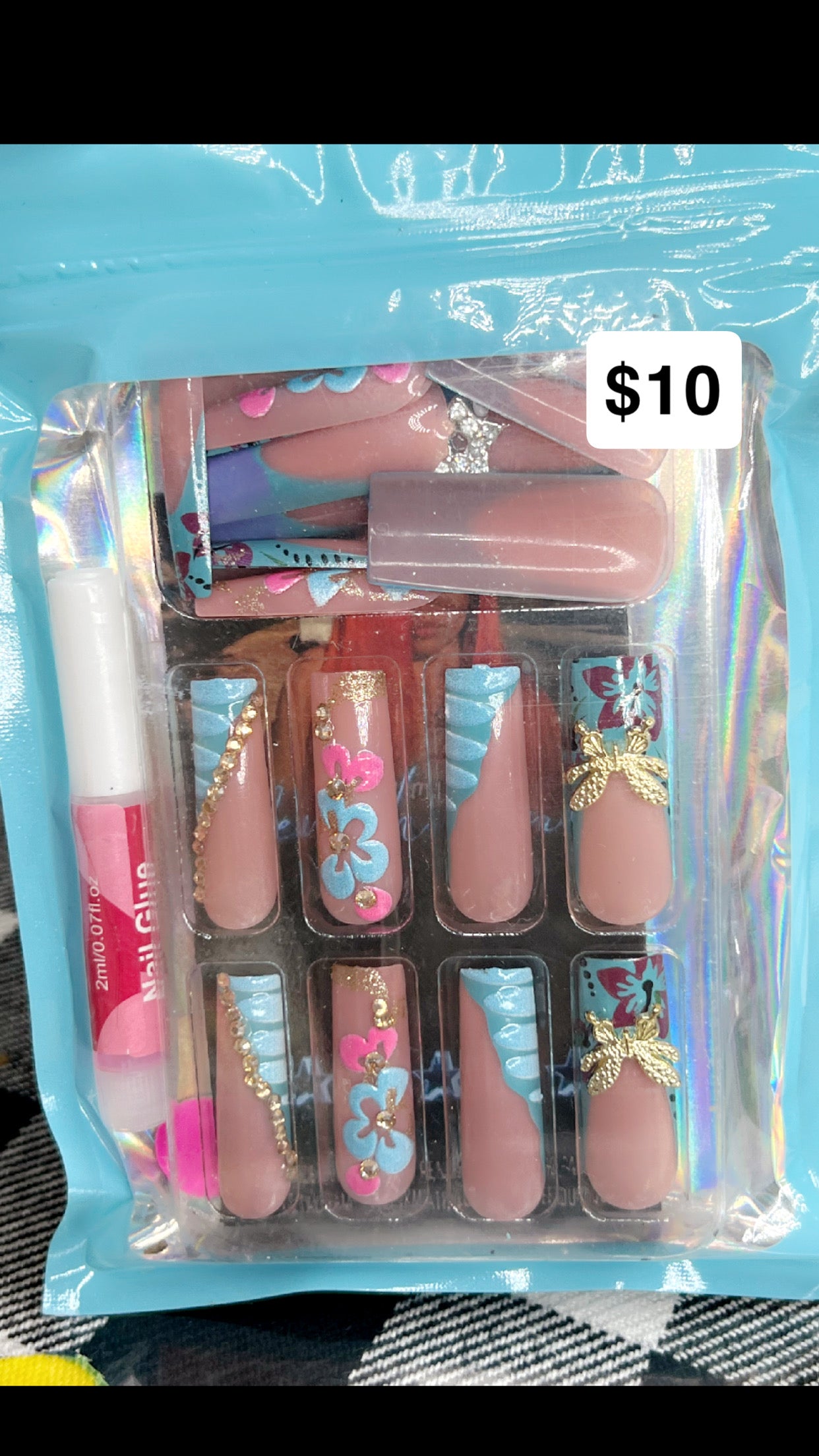 press on nails 🫶🏾- please pay attention