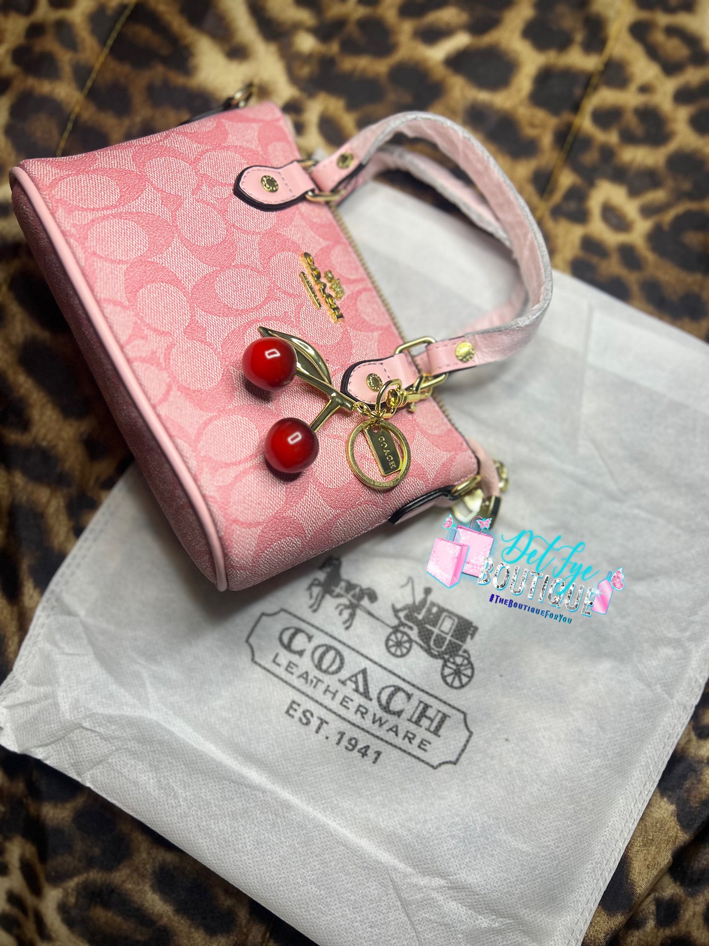 💗 Pink Coach Cutie