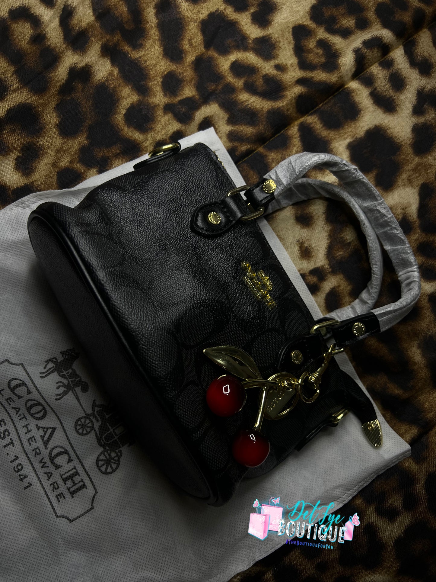 🖤🎀Black Coach Bandit