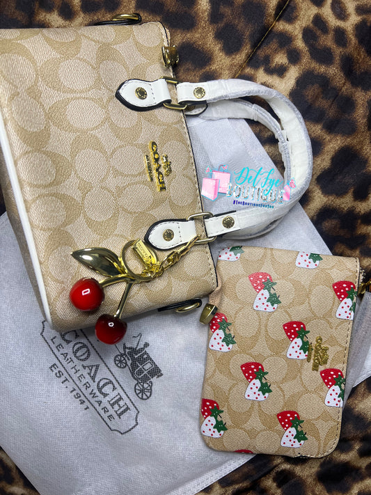 🤍✨ The Vanilla Bean Coach x 🤎🍓 Coach Strawberries & Cream