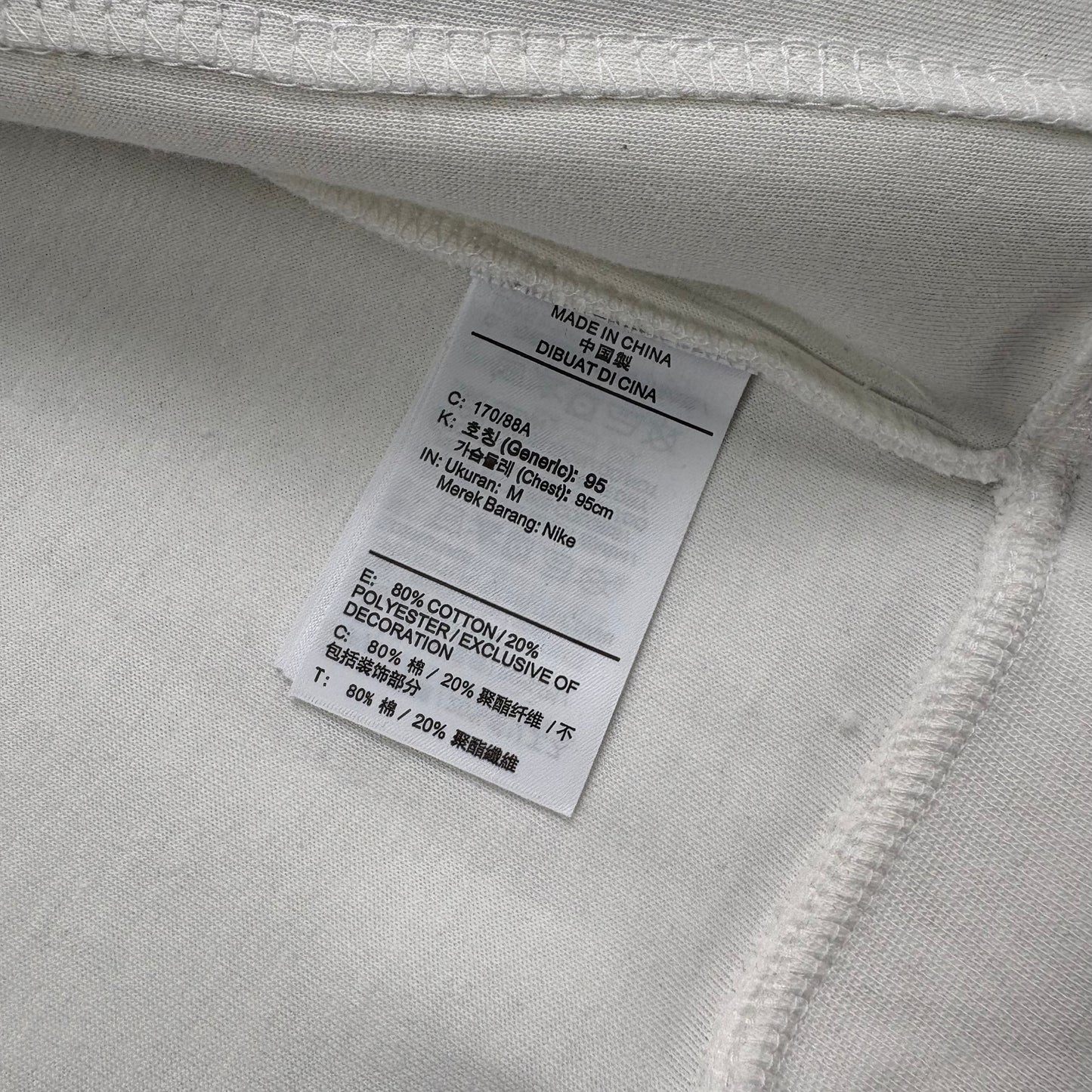 nike tech 🔥.                                           ( preorder only atm )