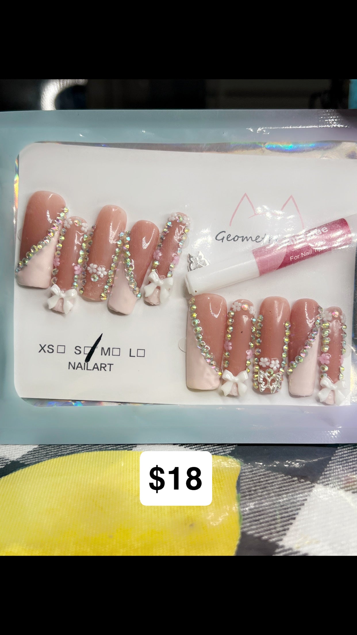 press on nails 🫶🏾- please pay attention